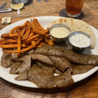 Gyros Plate w/Hand-Cut Fries