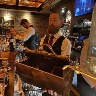 Speakeasy Nashville bartender