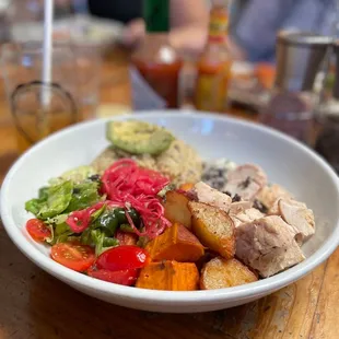 I absolutely loved this back of door healthy bowl! I added chicken and a little hot sauce -- perfection!