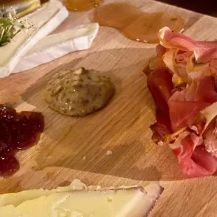 5 Cheese &amp; Charcuterie