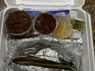 Red’s Bar B Que - Boat Club