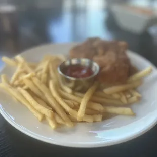 Kids chicken fingers and fries