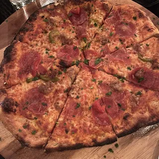 Carne Pizza
