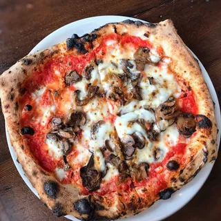 Mushroom & Sweet Onions Pizza
