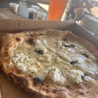 Fresh Ricotta Pizza