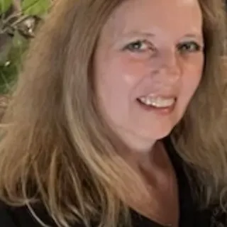 Tracey B.