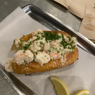 Shrimp roll