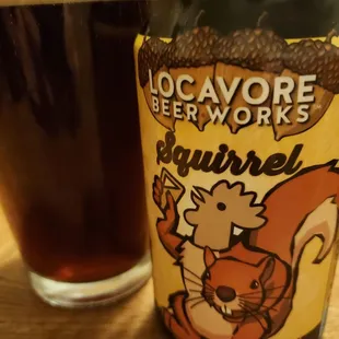 One side of the Nut Brown can...Locavore rooster in disguise!