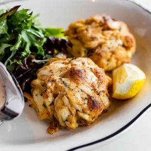 crab cakes with a side salad