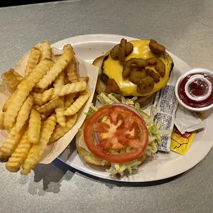 Jalapeño burger with fries