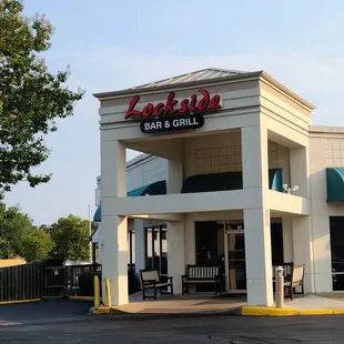 Lockside Bar &amp; Grill
