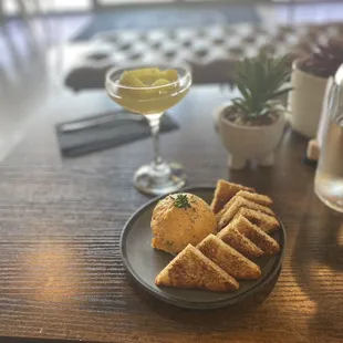 Pimento, gluten free toast points, French 75