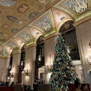 Lobby on NYE 2021