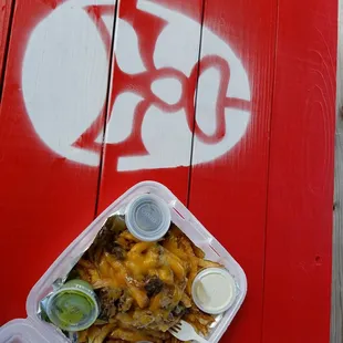 Ladies and gentlemen, I give you their loco fries (with carne asada. On point