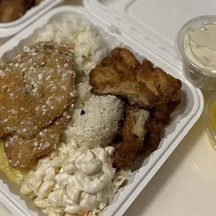 "Grilled" Garlic Fish &amp; Lemon Chicken Mix Plate (first off, this is FRIED, and second, it's 1.5pc fish and 5pc chicken.. for $20??)