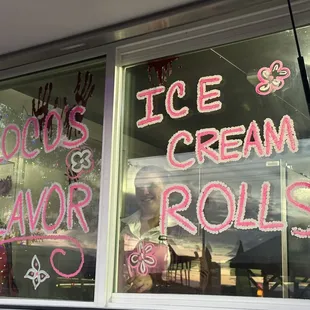 ice cream and flavor rolls