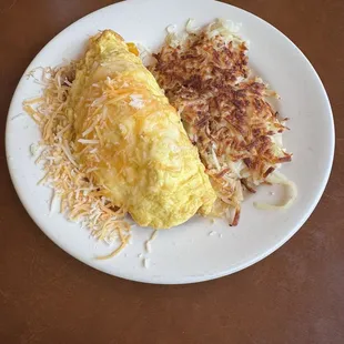 Omelette and hashbrowns