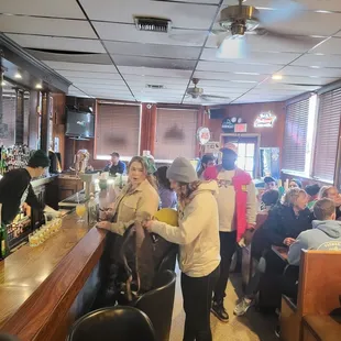 Locust bar is a great Center City bar. Great food, especially the wings. Good service and Kareoke on Sunday nights.