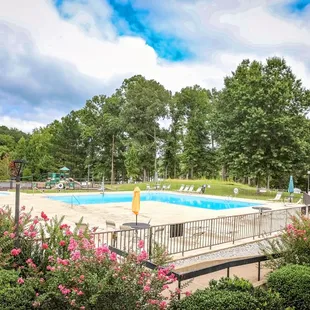 The outdoor pool is open seasonally to lodge guests.