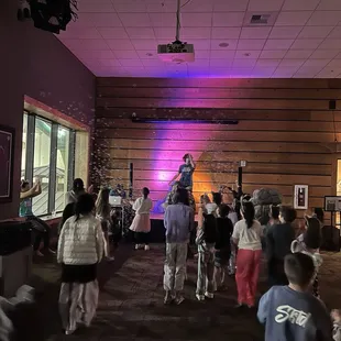 A show around the restaurant