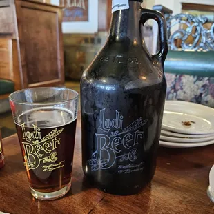 64 oz growler doppleback