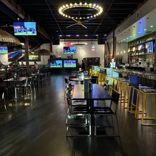 90 foot bar with a dj on Tuesdays (5-9), Fridays (8pm-1 am) and Saturdays (8pm-1 am)!