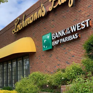 Loehmann's Plaza - Bank of the West