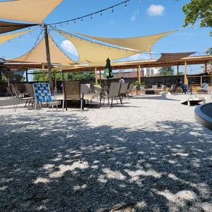 Nice day for brunch at Loflin Yard!