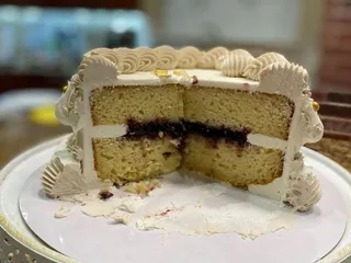 Sweetie Pie's Cakes & Bakery