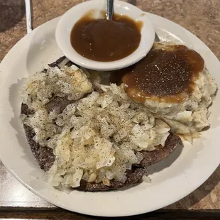 Liver and extra onions with mashed potato