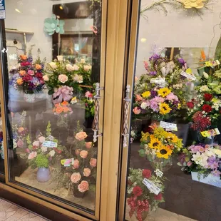 Mother&apos;s Day Arrangements!