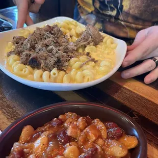 Mac &amp; Cheese pulled pork bowl w/ baked beans as side