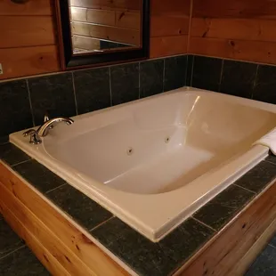 Spa tub!