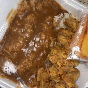 5 wings with rice and gravy