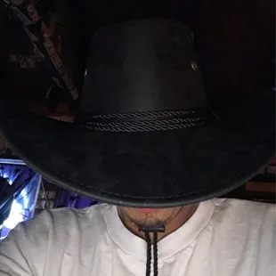 Clean cowboys hats let go