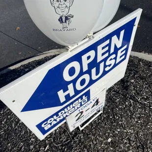 open house signs I use to bring all the people in for the always popular open house