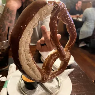 Bavarian pretzel &amp; Irish beer cheese dip