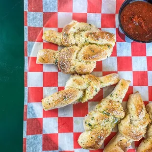 Garlic knots.