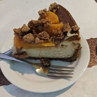 Peach Cobbler Cheesecake