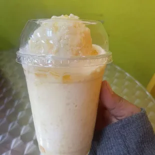 Piña colada raspado