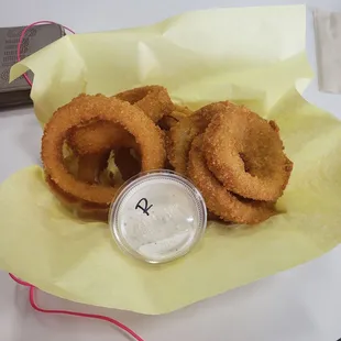 onion rings and dip