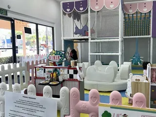 Lil Munchkins Indoor Playground