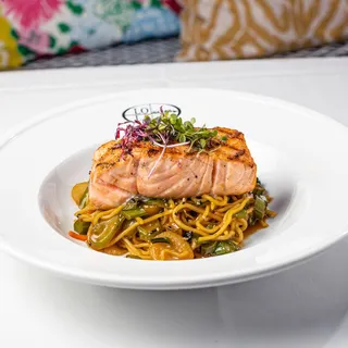 Grilled Salmon Lo Mein