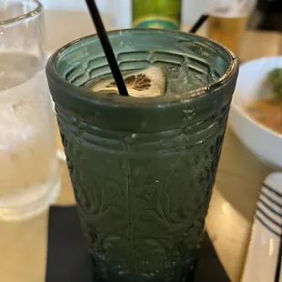 Lola&apos;s Chilcano cocktail