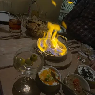 Dinner Saganaki Fondue
