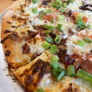 Bacon &amp; White Cheddar pizza