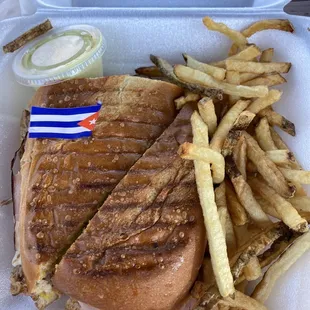 3. Cuban Sandwich (Sandwich Cubano)