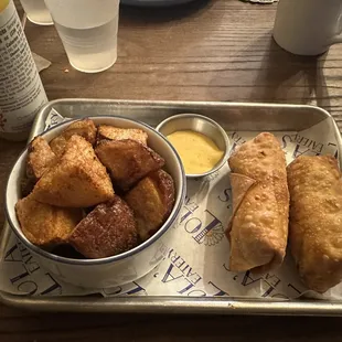 Breakfast Egg Rolls