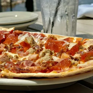 Meat lovers flat bread