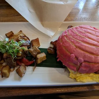 Chori Concha Breakfast Sandwich